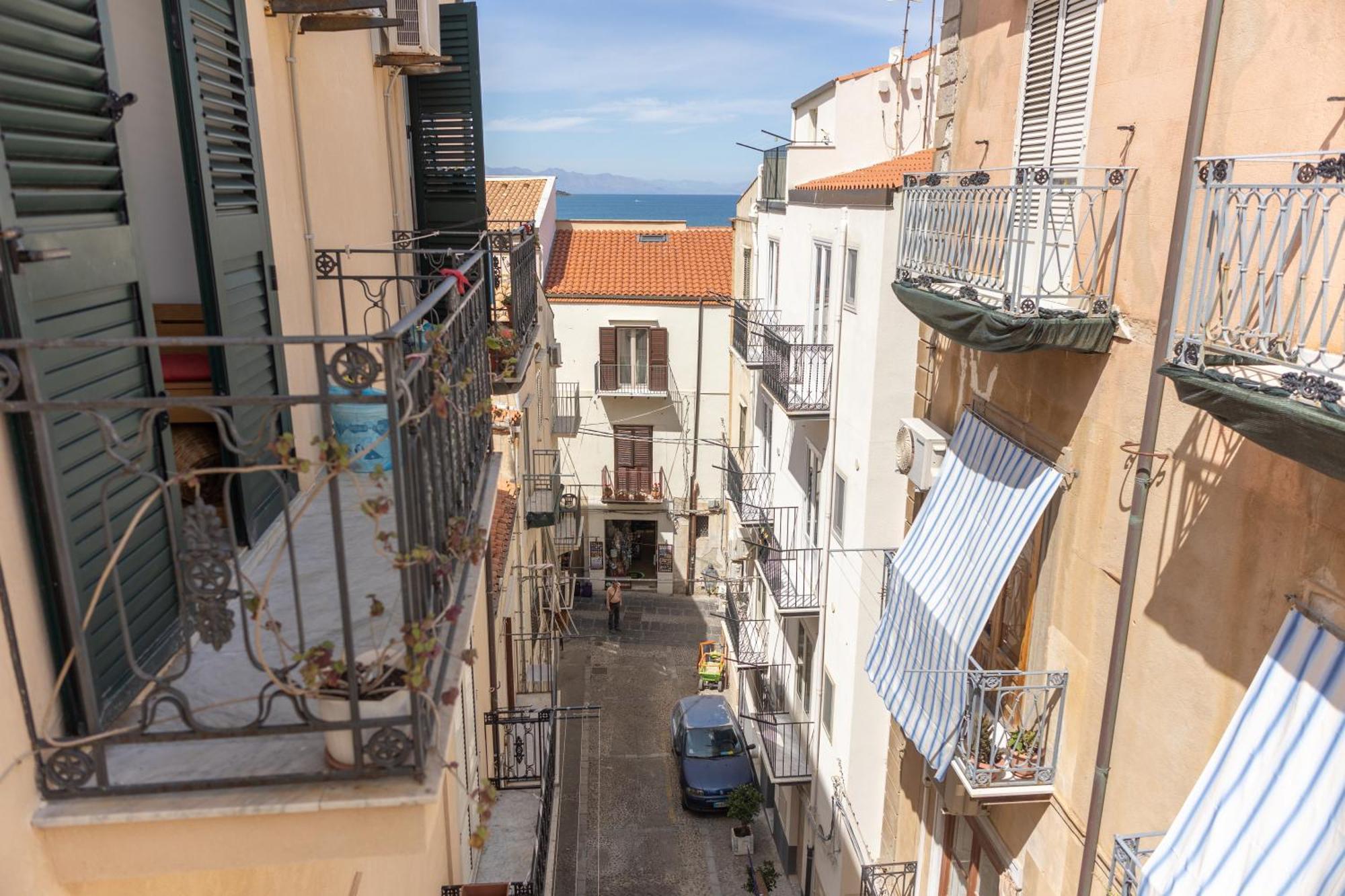 Cortile Gioeni Apartment 切法卢 外观 照片