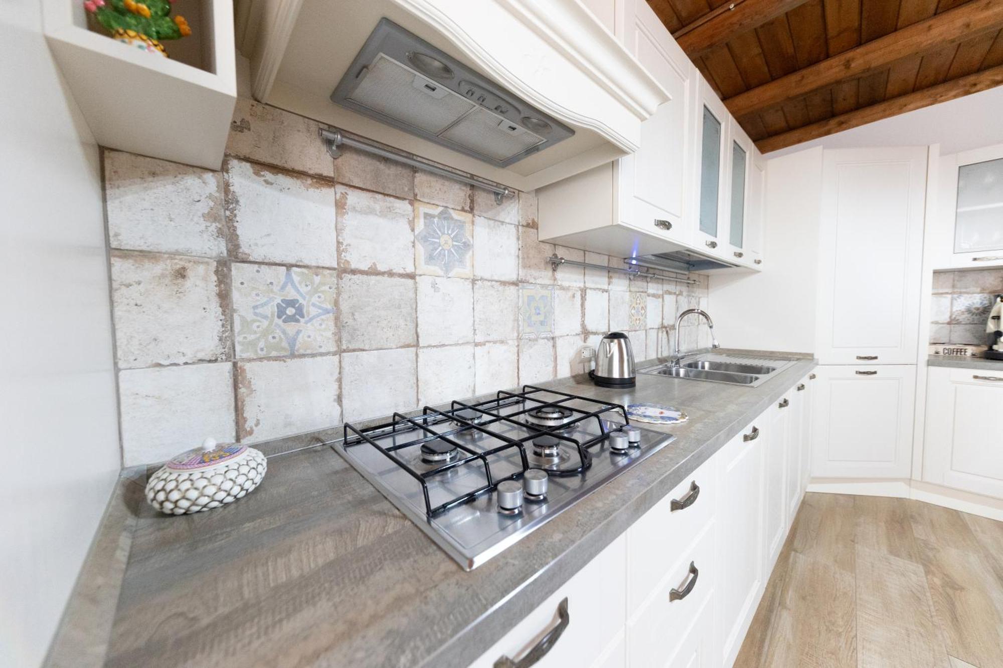 Cortile Gioeni Apartment 切法卢 外观 照片
