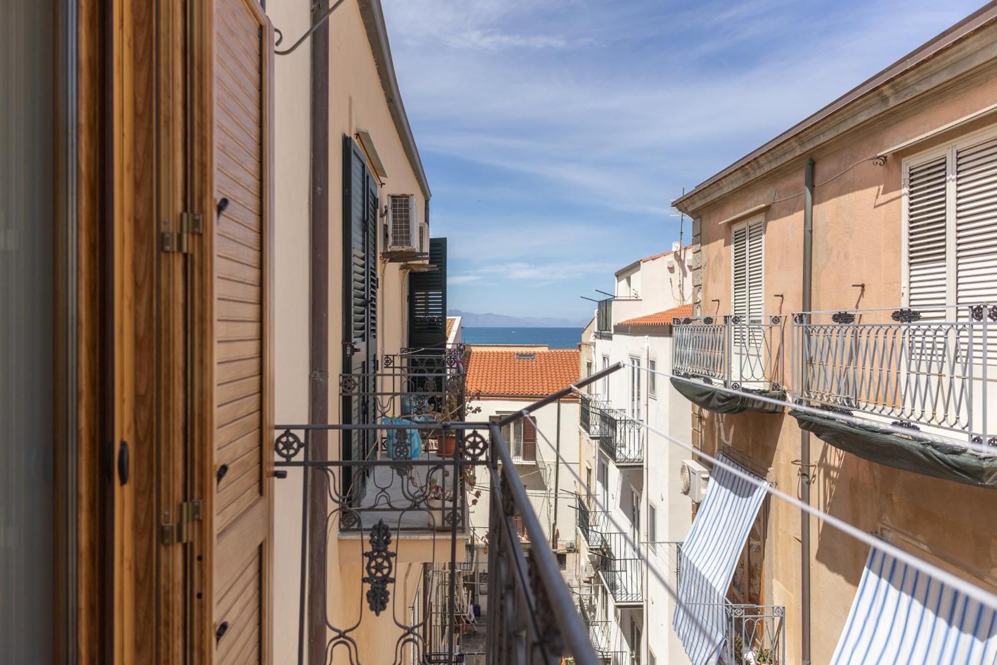 Cortile Gioeni Apartment 切法卢 外观 照片