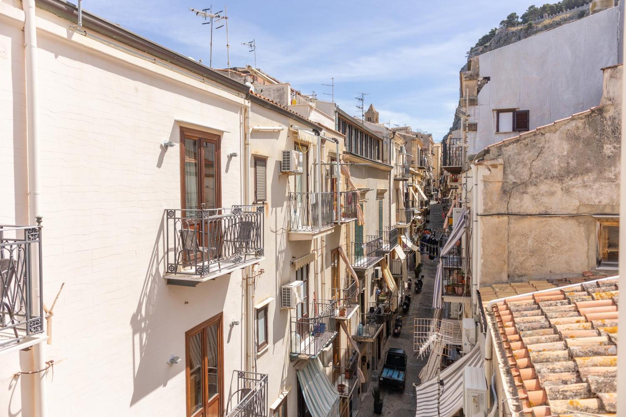 Cortile Gioeni Apartment 切法卢 外观 照片